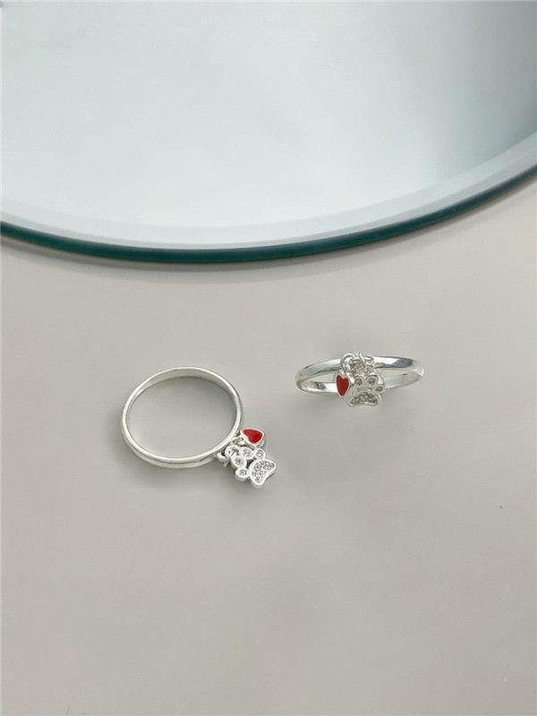 ANEL COM PINGETE DE PATINHA E CORAÇÃO