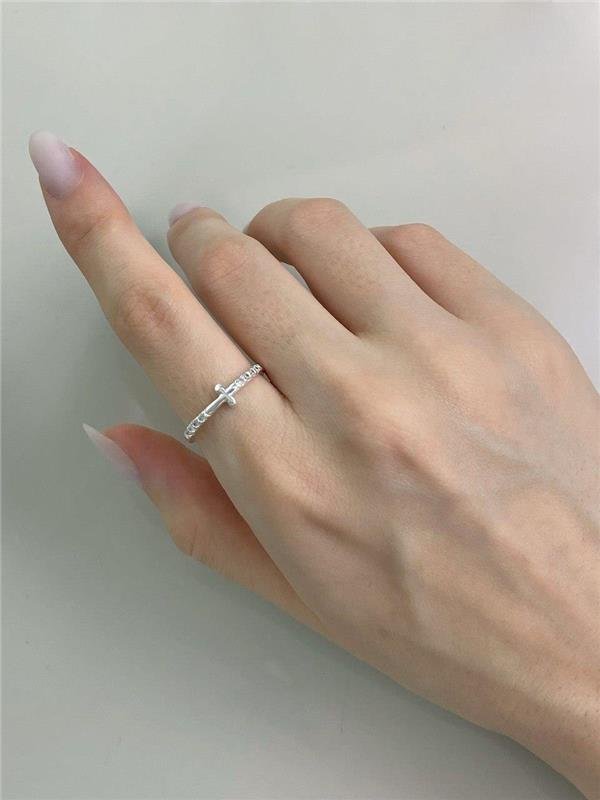 ANEL MINI CRUZ COM ZIRCÔNIA