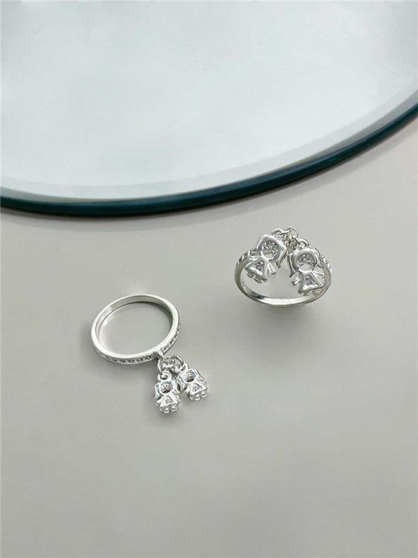 ANEL PINGENTE MENINAS CRAVEJADO