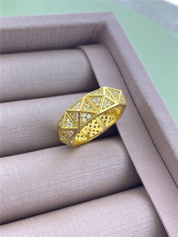 ANEL GEOMÉTRICO COM ZIRCÔNIA