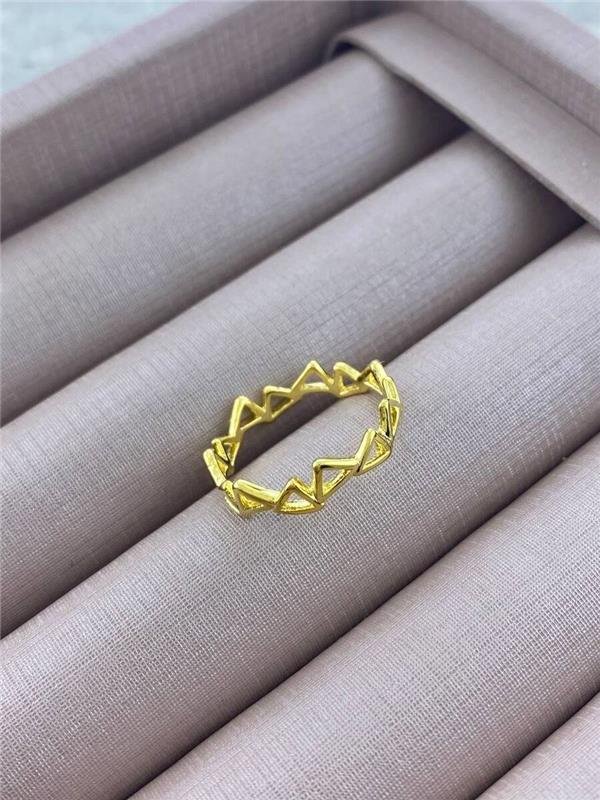 ANEL ARO EM TRIÂNGULO