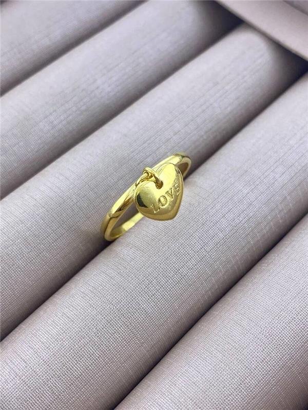 ANEL PINGENTE CORAÇÃO LOVE