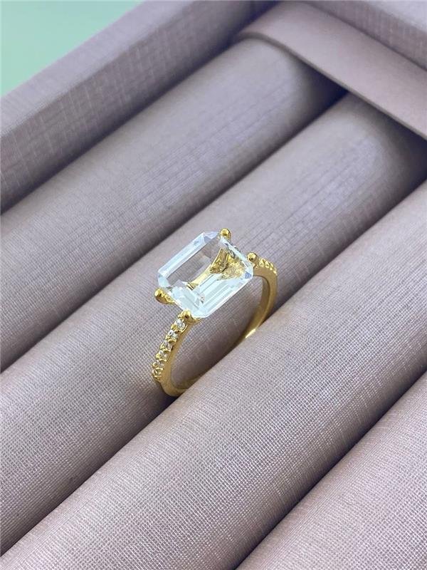 ANEL SOLITÁRIO RETANGULAR