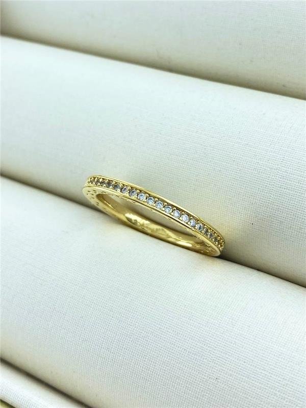 ANEL FILETE CRISTAL/BRANCO DETALHADO