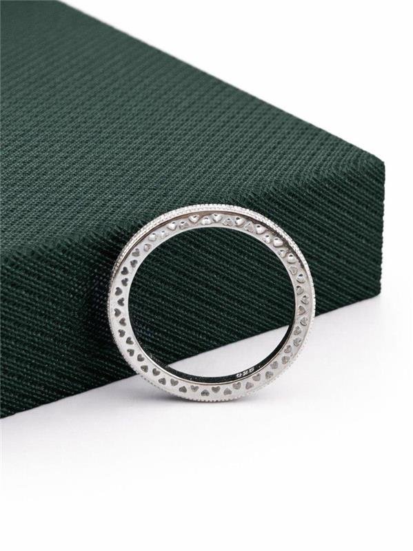 ANEL ARO EM ZIRCÔNIA E CORAÇÃO