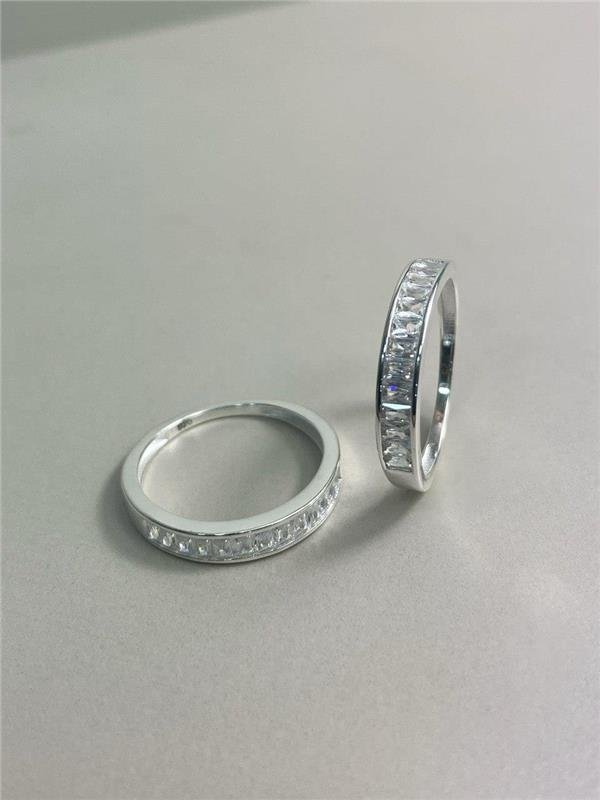 APARADOR DE ALIANÇA C/ZIRCÔNIA NAVETE