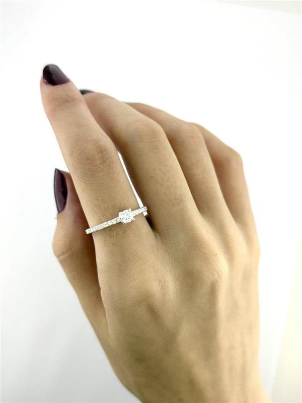 SOLITÁRIO C/DETALHE 