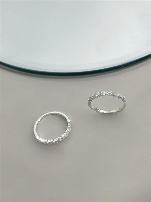 APARADOR DE ALIANÇA ONDA EM ZIRCÔNIA