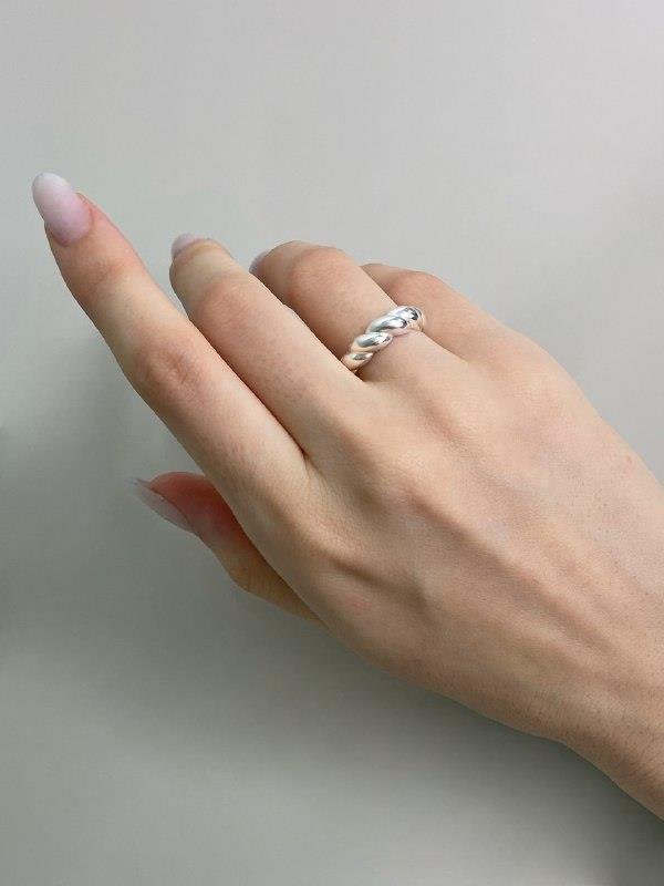 ANEL DETALHE TORCIDO