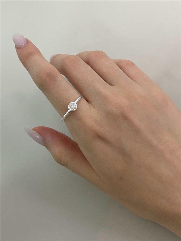 ANEL CÍRCULO C/DETALHE ZIRCÔNIA