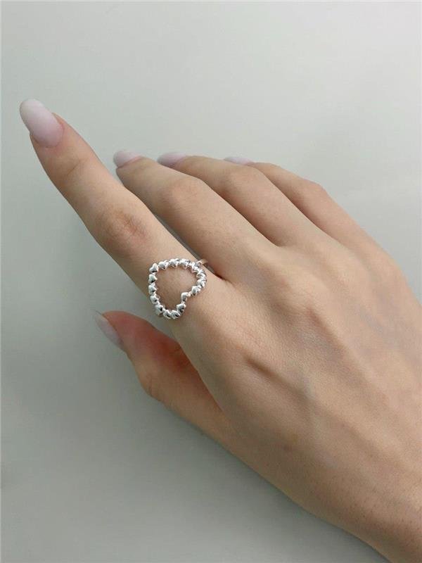 ANEL CORAÇÃO VAZADO