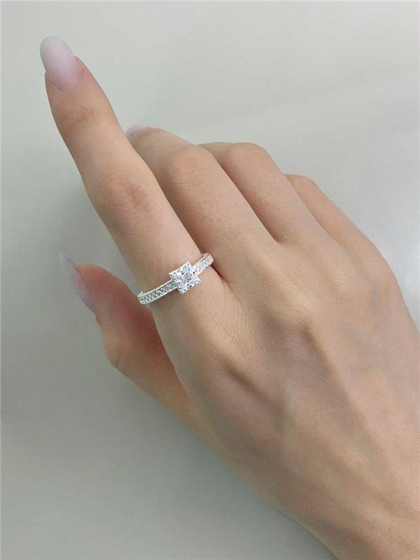 ANEL SOLITÁRIO QUADRADO RENDA ITALIANA