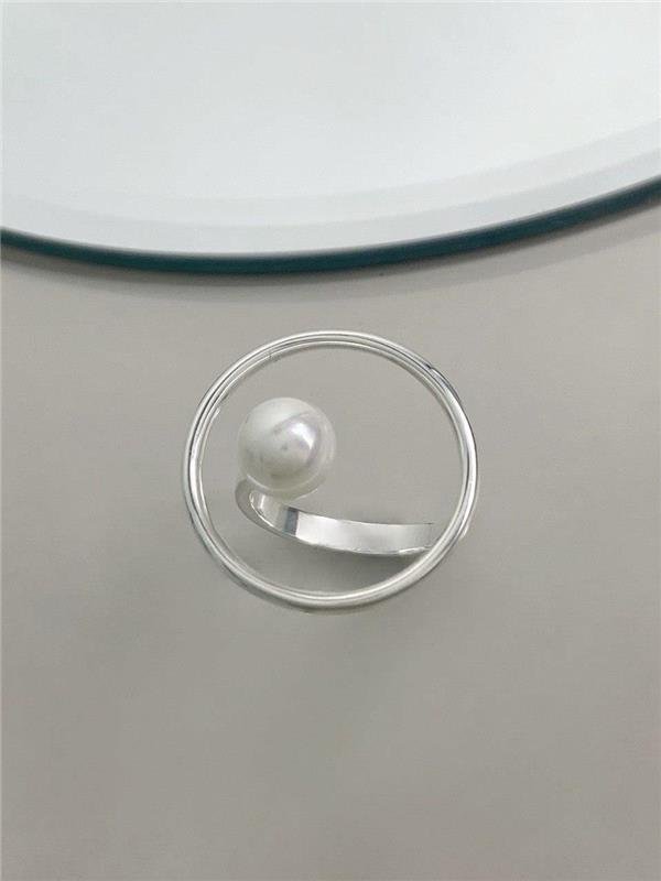 ANEL CÍRCULO C/PÉROLA SHELL