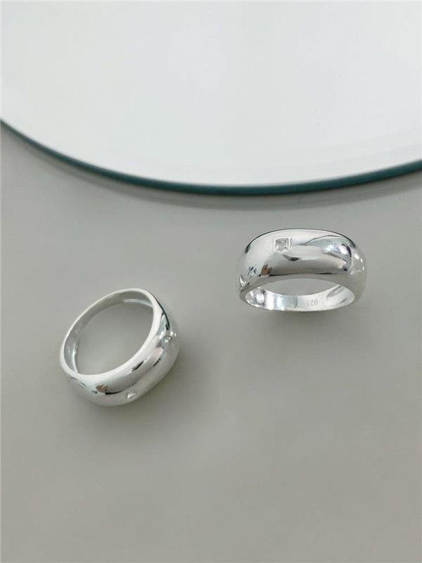 ANEL ABAULADO COM PONTO LUZ