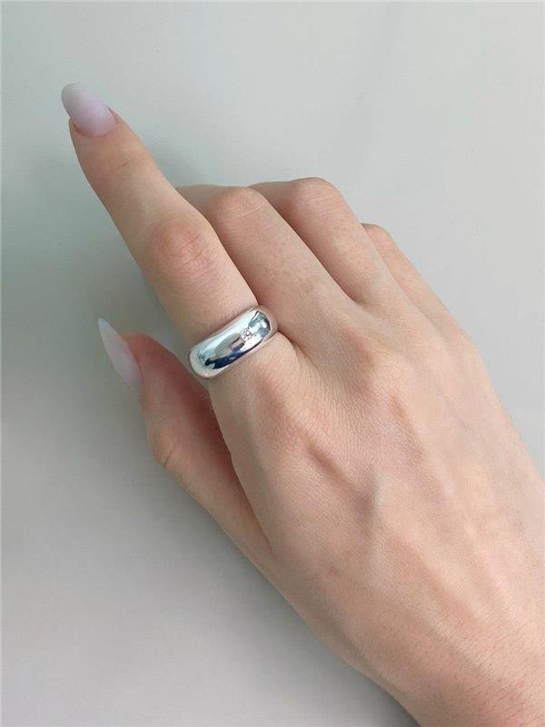 ANEL ABAULADO COM PONTO LUZ