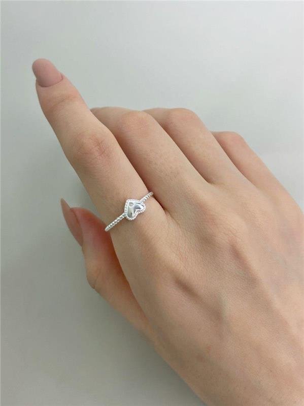 ANEL CORAÇÃO COM PONTO LUZ