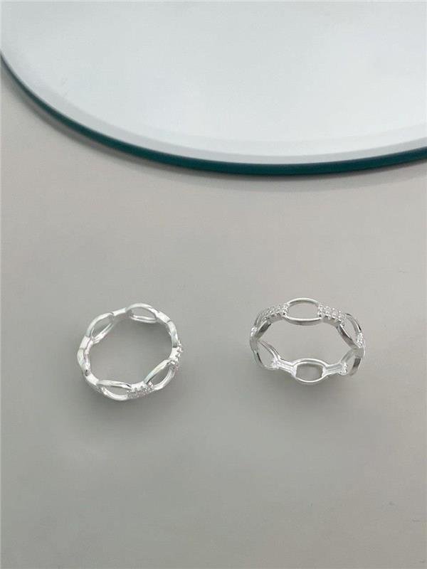 ANEL ELO C/DETALHE EM ZIRCÔNIA