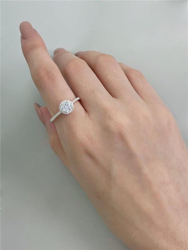 ANEL SOLITÁRIO DETALHE REDONDO