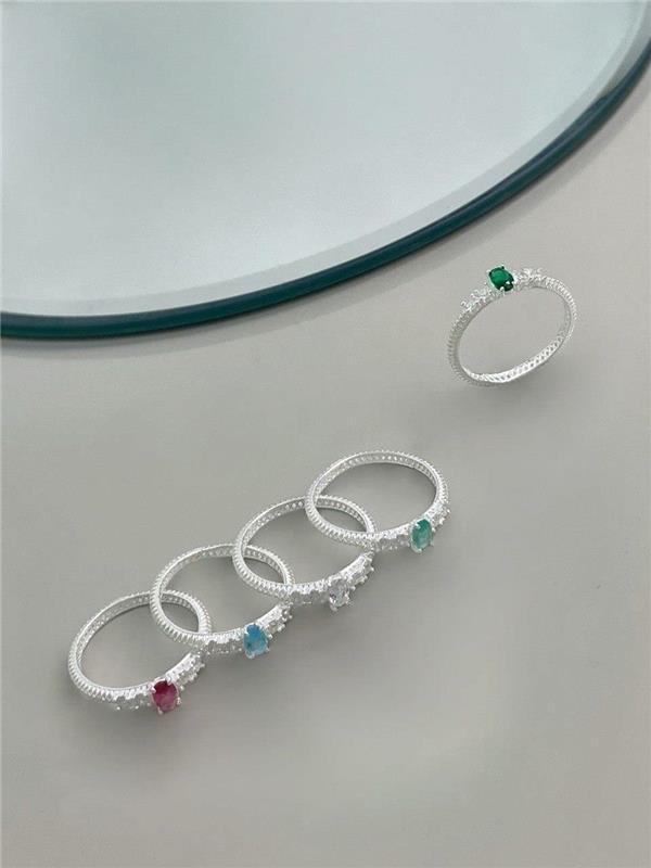 ANEL PONTO LUZ OVAL C/DETALHE RENDA ITALIANA