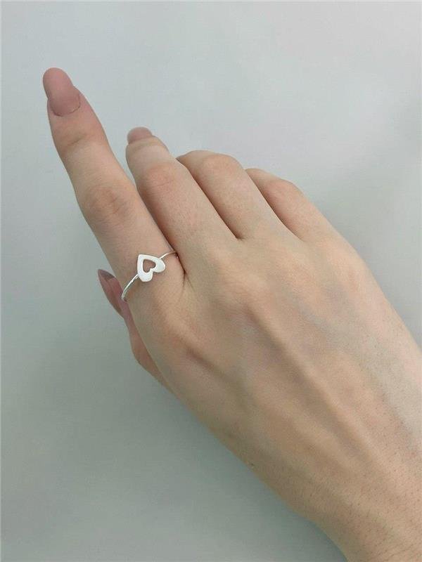 ANEL MINI CORAÇÃO VAZADO