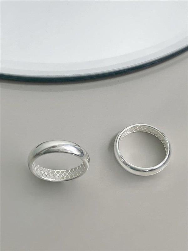 ALIANÇA ABAULADA C/DETALHE RENDA 4MM