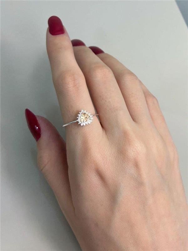 ANEL CORAÇÃO COM PONTO LUZ