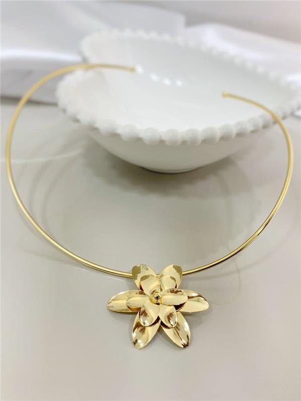 ARO RÍGIDO C/PINGENTE FLOR DUPLA