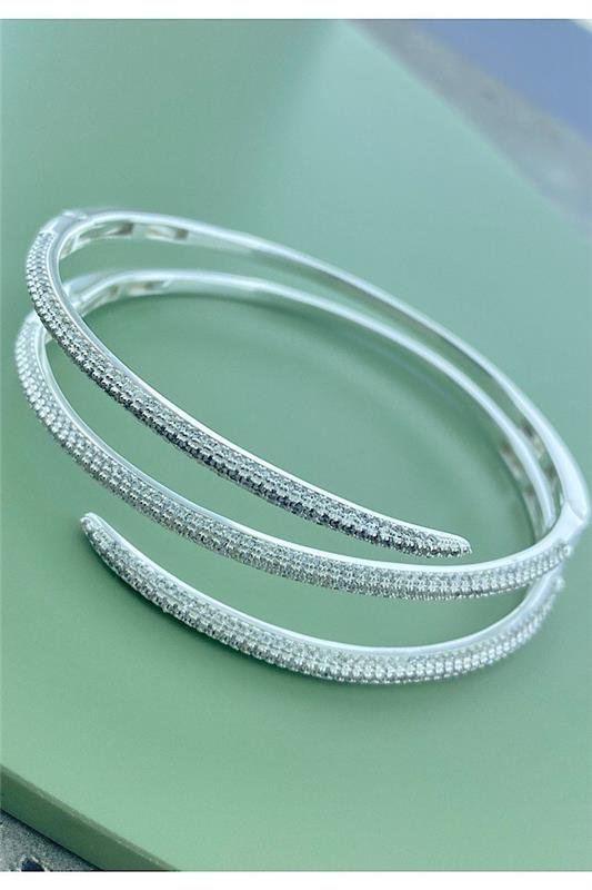 BRACELETE MOLA CRAVEJADO FLEXÍVEL 