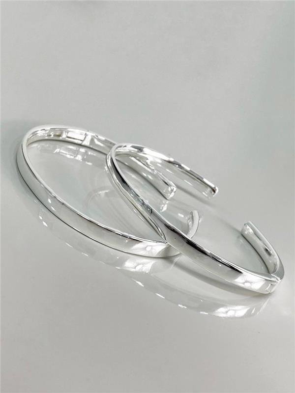 BRACELETE RÍGIDO ACHATADO ARTICULADO