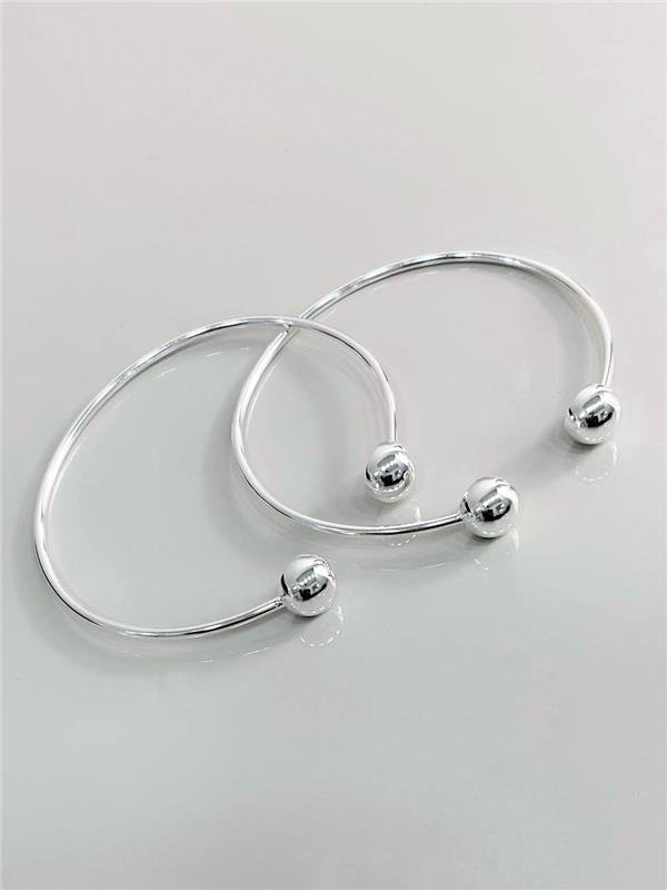 BRACELETE FIO C/MEIA BOLA LISA