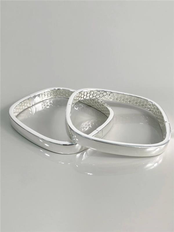 BRACELETE LARGO QUADRADO LISO