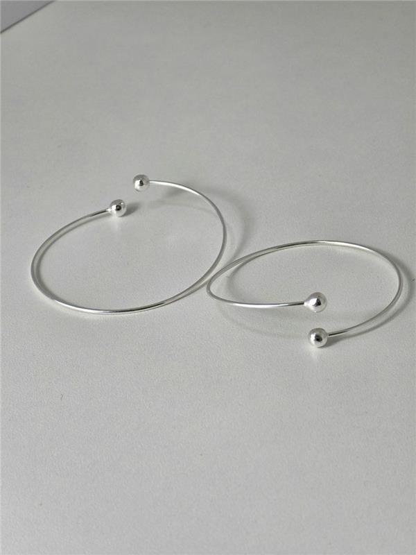 BRACELETE FIO C/ESFERAS