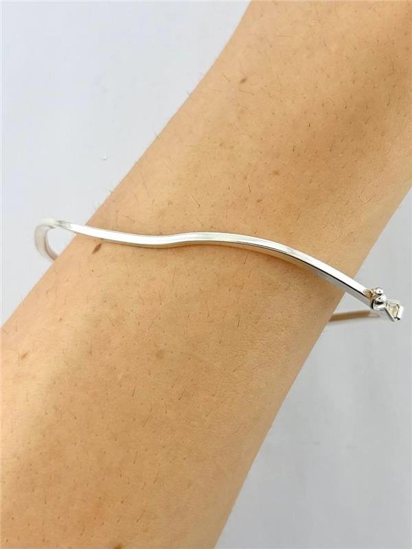 BRACELETE ONDULADO 6,2X5CM DIÂMETRO