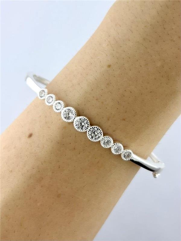 BRACELETE COM PONTO LUZ REDONDO