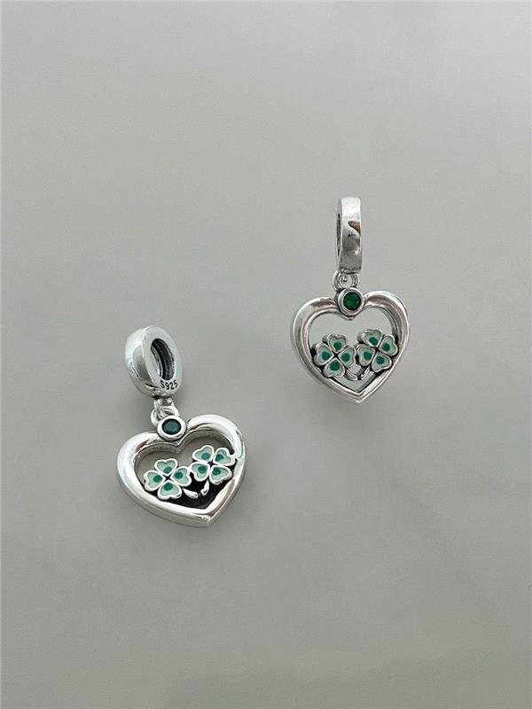 BERLOQUE CORAÇÃO TREVO VERDE