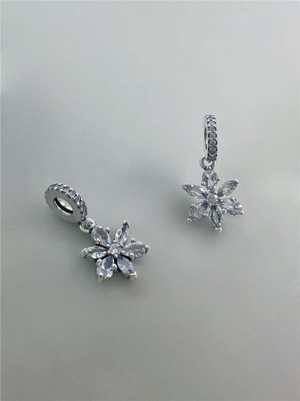 BERLOQUE FLOR PONTO LUZ