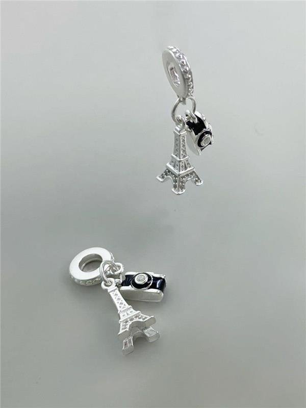 BERLOQUE MÁQUINA FOTOGRÁFICA E TORRE EIFFEL