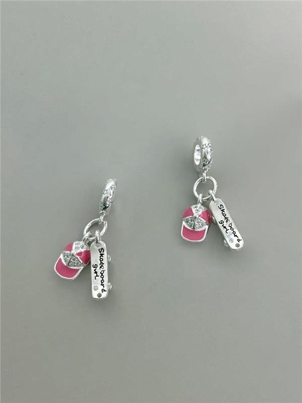 BERLOQUE BONÉ E SKATE 