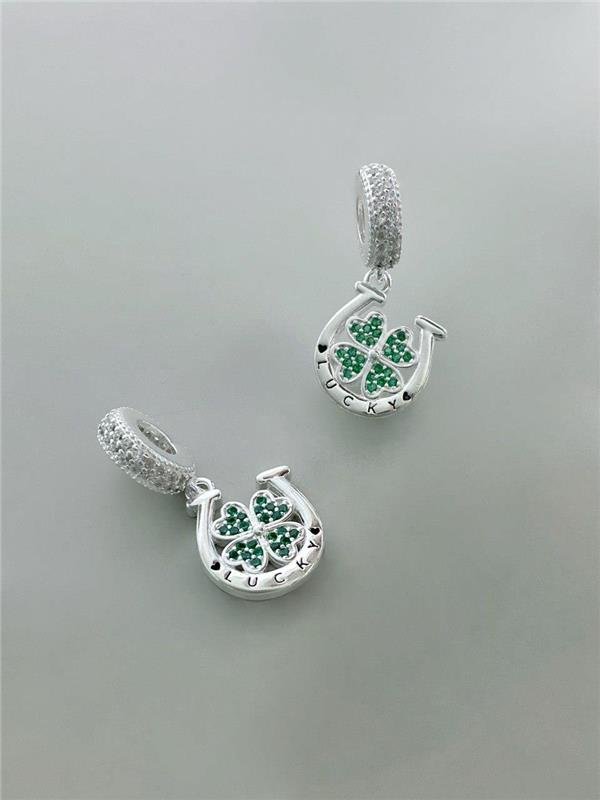 BERLOQUE TREVO E FERRADURA 