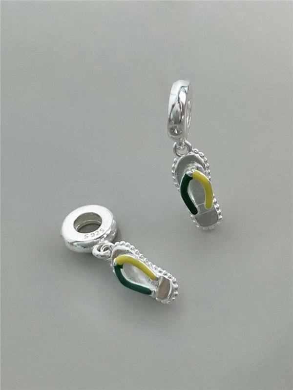 BERLOQUE CHINELO TIRAS VERDE E AMARELO