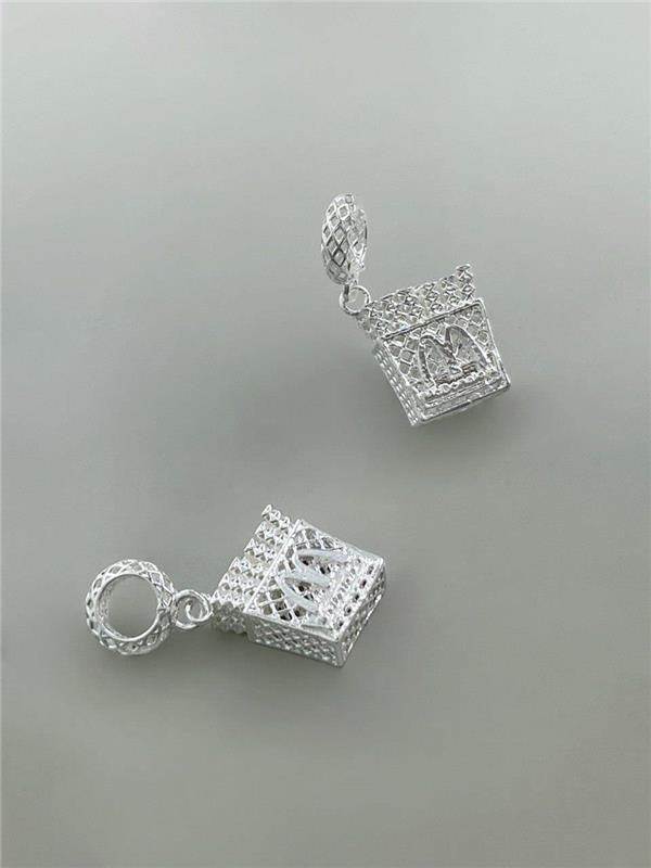 BERLOQUE SAQUINHO DE BATATA FRITA RENDA ITALIANA