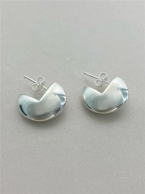 BRINCO MEIA LUA LISA