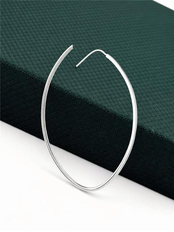 BRINCO OVAL FIO QUADRADO 1MM 5CMX3CM