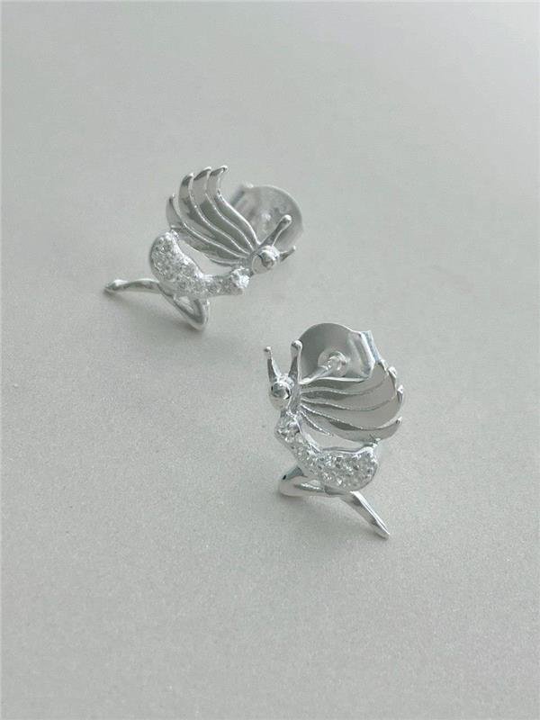 BRINCO MULHER HEROINA CRAVEJADO