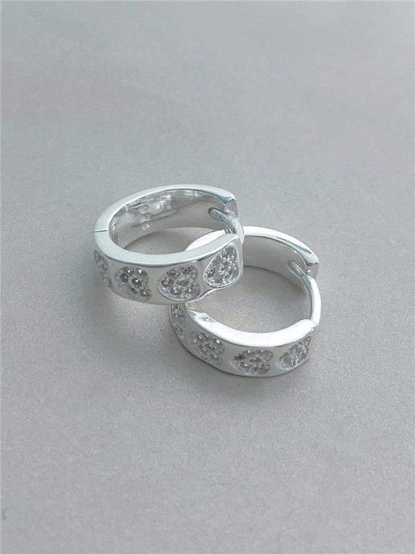  ARGOLA DETALHE CORAÇÃO CRAVEJADO