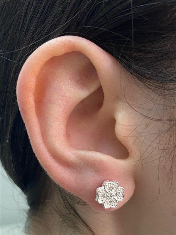 BRINCO TREVO DE QUATRO FOLHAS