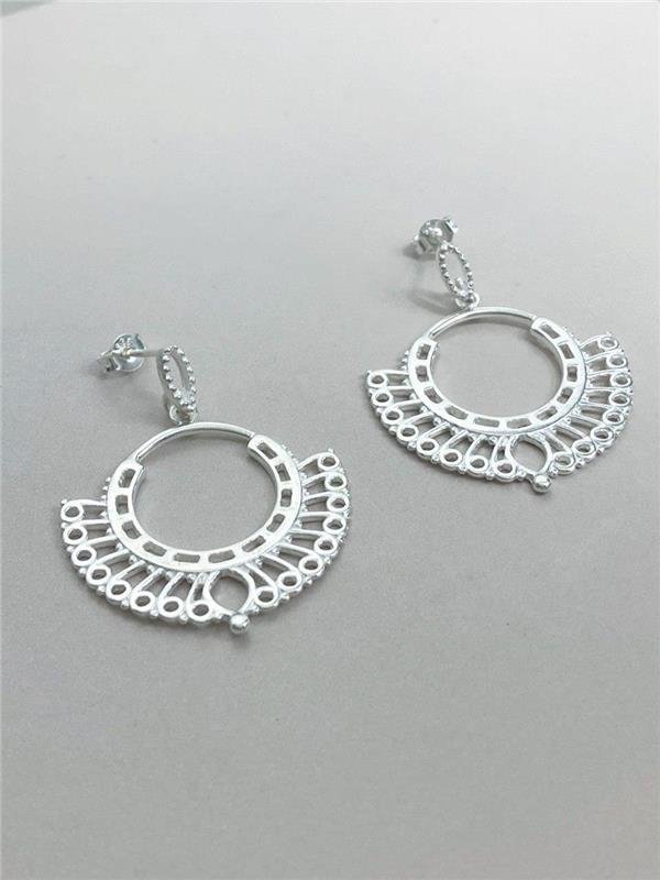 BRINCO PINGENTE RENDADO