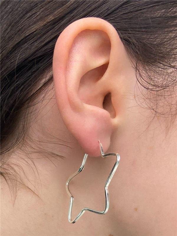 BRINCO ESTRELA FIO QUADRADO