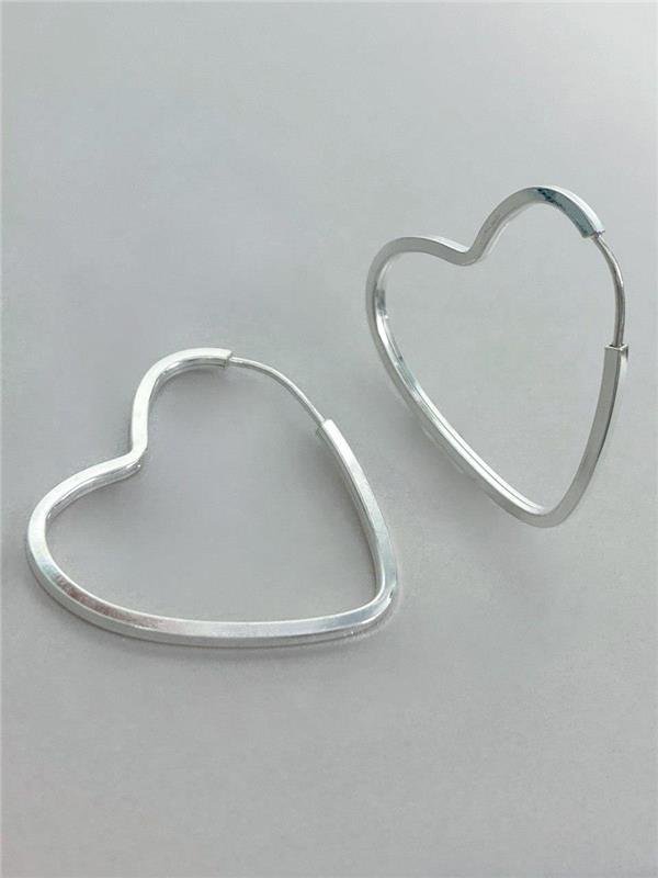 BRINCO CORAÇÃO FIO QUADRADO