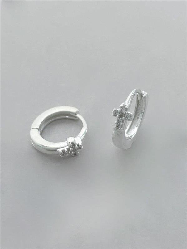 BRINCO ARGOLA CRUZ CRAVEJADO 